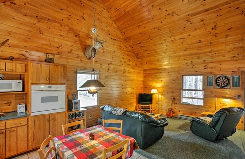 South Boardman Cabin | Private South Boardman Cabin on 10 Forest Acres!
