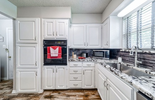 North Richland Hills House | Private, sparkling pool! Close to Fort Worth and Dallas!