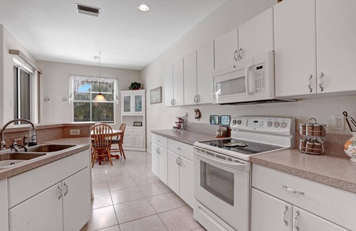 North Port House | Private, Spacious 3 bed-2 bath Home with pool & spa