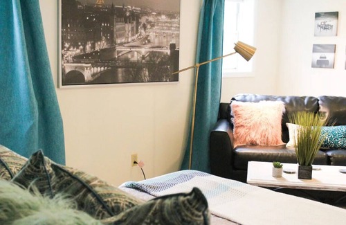 Mountain Creek Apartment | Private Studio Apt. close to Hiking, Food, & More!