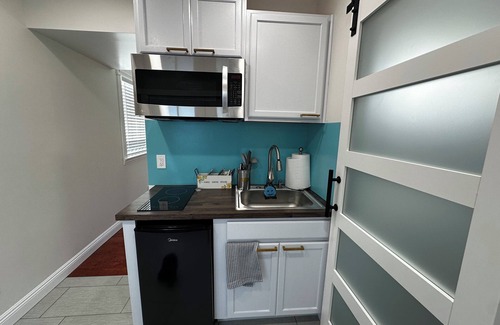 Fremont Apartment | Private studio located in Fremont close to many shops and to Tesla factory
