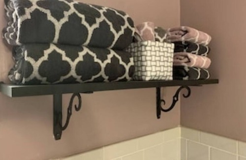 Ypsilanti Apartment | Private studio retreat. Walkable neighborhood.
