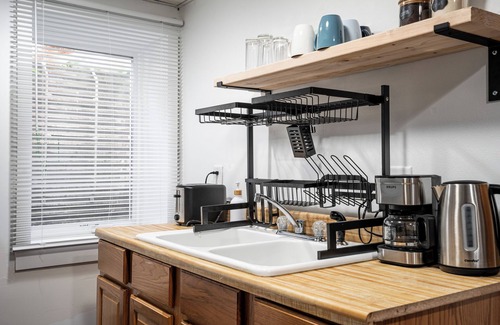 West Allis Apartment | Private studio room - Monthly stays