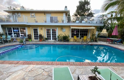 Coral Springs House | Private Suite in Beautiful Villa-Like Shared Home