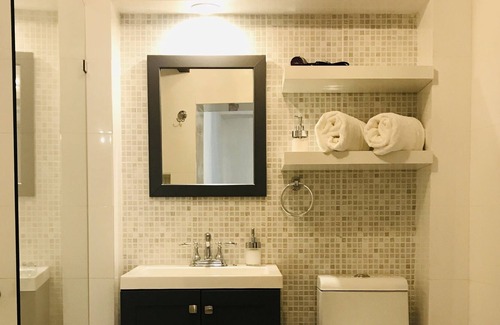 Aguascalientes House | Private Suite with full washroom in Historic downtown