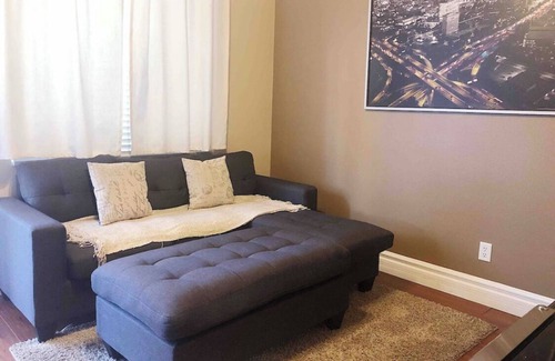 Mira Loma House | Private Suite with Own Kitchen Own Entrance