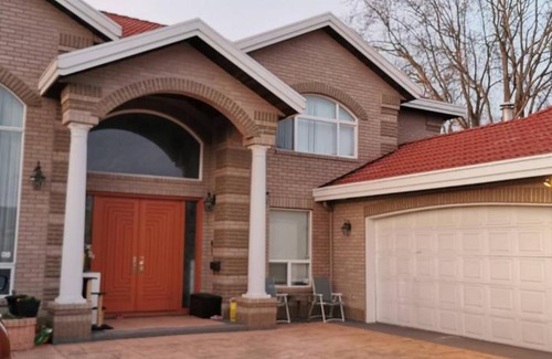 Richmond Bed & Breakfast | Private Suite with Separated Entrance