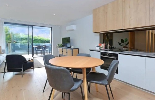 Greenlane - Ellerslie House | Private, Sunny, Brand new Home in Remuera