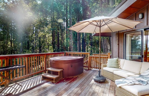 Timber Cove House | Private Tree-Top Retreat - Hot Tub & Scenic Deck