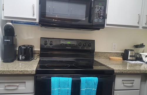 Tucson Condo | Private Upscale Condo with Mountain Views