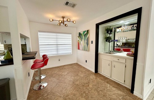 Stafford House | Private Upscale Modern Home in Meadows Place