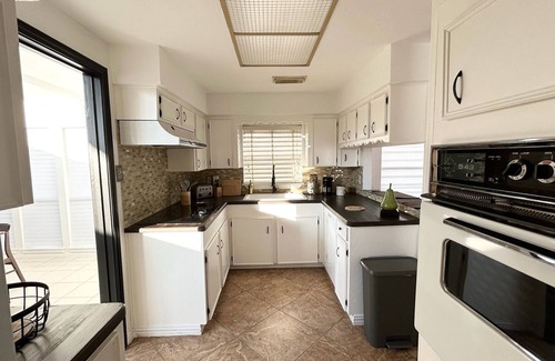 Stafford House | Private Upscale Modern Home in Meadows Place