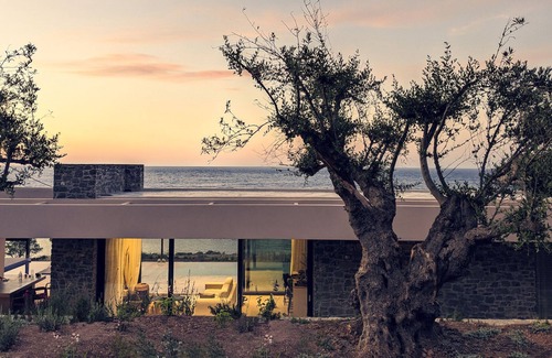 Mochlos Villa | Private Villa with a Sea View