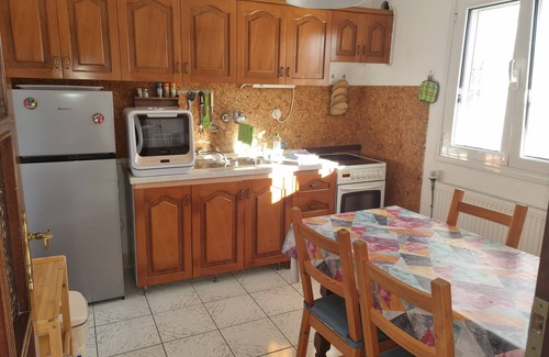 Nea Iraklia House | Private vacation home by the sea with a beautiful garden in a quiet location