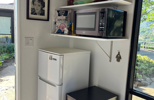 Mission Canyon Apartment | Private View Retreat Close to Everything in Santa Barbara - Monthly