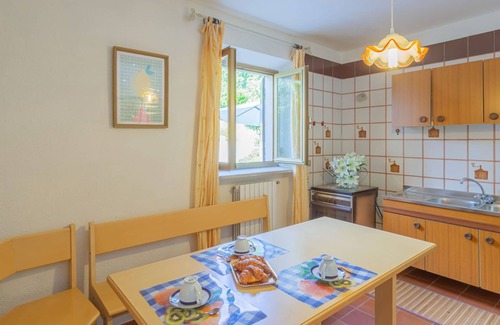 Marciano House | Private Villa with WIFI, private pool, A/C, TV, terrace, pets allowed, panoramic view, parking