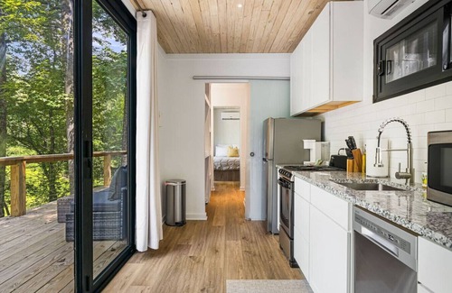Bryson City Apartment | Private Villa - “Elevation” 5 Star @ Basecamp
