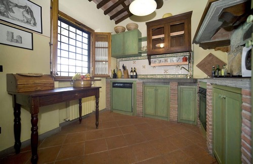SantʼAndrea di Compito Villa | Private Villa with private pool, A/C, WIFI, TV, terrace, panoramic view, parking, close to Lucca