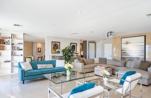 Thousand Palms Villa | Private Villa Large Infinity Pool Spa Game Room Striking View