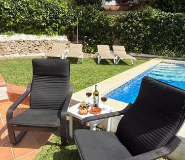 Frigiliana Villa | Private Villa Nerja, large private pool, gardens & Parking