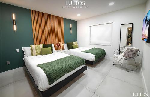 Cutler Bay House | Private Villa Pool Spa Games-Beach L27