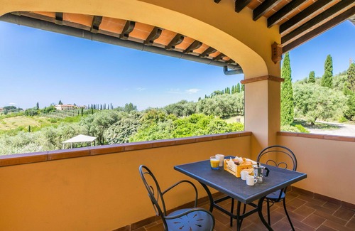 Cerreto Guidi Villa | Private Villa with private pool, A/C, WIFI, TV, terrace, pets allowed, panoramic view, parking