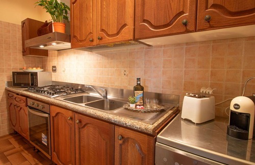 Casenuove Villa | Private Villa with A/C, private pool, WIFI, TV, patio, pets allowed, panoramic view, parking