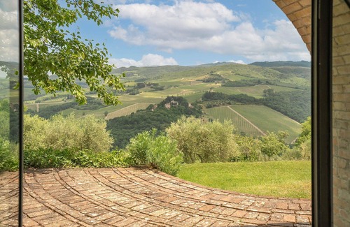 Radda in Chianti Villa | Private Villa with hot tub, private pool, WIFI, TV, patio, panoramic view, close to Greve In Chianti