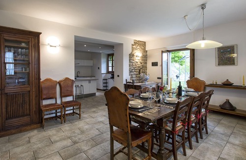 Cortona Villa | Private Villa with hot tub, WIFI, pool, sauna, A/C, TV, terrace, panoramic view, close to Cortona