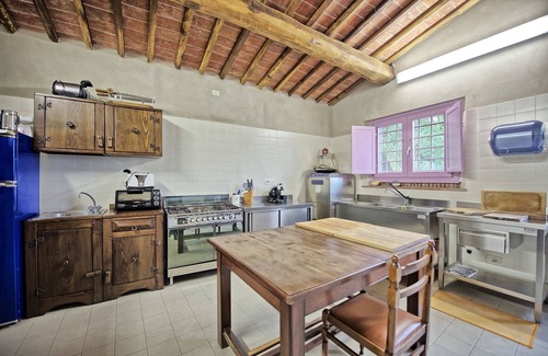 Montecarlo Villa | Private Villa with private pool, WIFI, A/C, TV, patio, pets allowed, panoramic view, parking