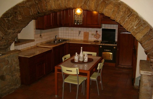 Subbiano Villa | Private villa with pool, fenced garden and jacuzzi