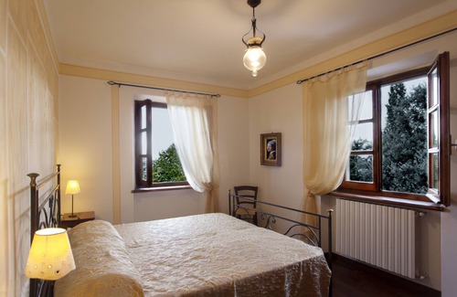 Subbiano Villa | Private villa with pool, fenced garden and jacuzzi