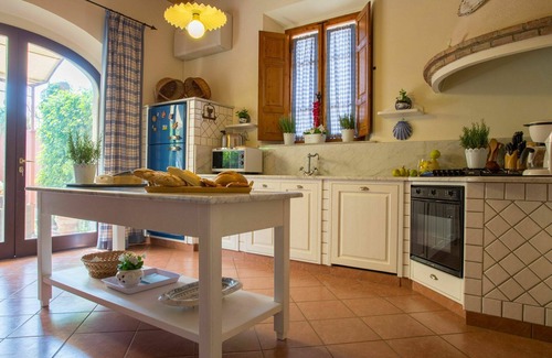Fabbrica Villa | Private Villa with private pool, A/C, WIFI, TV, terrace, pets allowed, panoramic view, parking