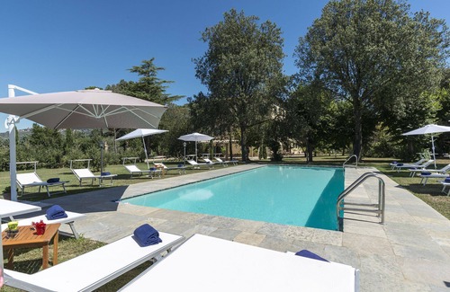Cortona Villa | Private Villa with private pool, A/C, hot tub, WIFI, TV, patio, panoramic view, close to Cortona