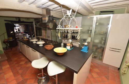 Chiatri Villa | Private Villa with WIFI, A/C, private pool, TV, terrace, panoramic view, parking, close to Lucca