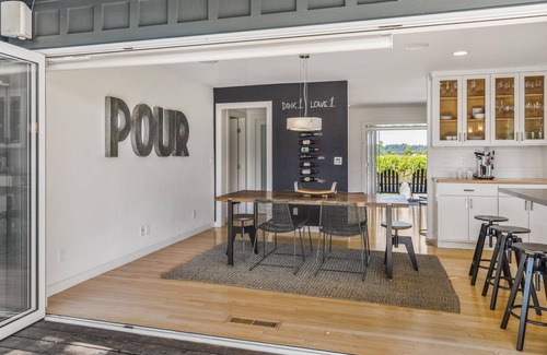 Healdsburg House | Private Vineyard Haven-Complimentary wine tasting at Croix included!