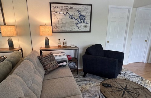 Lakeland Condo | Private Waterfront Condo on Lake Ozark