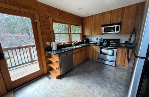 Catskill Cabin | Private Waterfront Cabin - Catskill /Athens