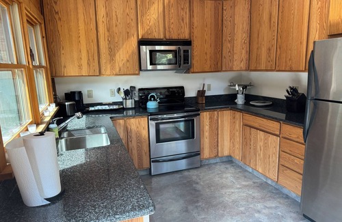 Catskill Cabin | Private Waterfront Cabin - Catskill /Athens