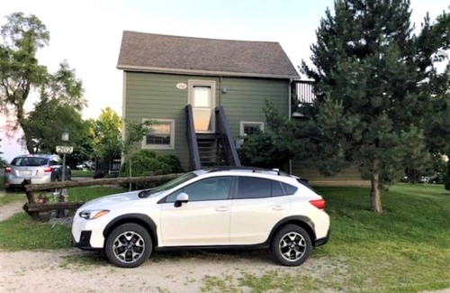Leamington Cottage | Private Waterfront Loft - an amazing lake view
