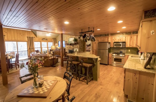 Robbinsville House | Private Waterfront Estate, 7 Cabins, Nestled on 500+ acres w/waterfalls, trails