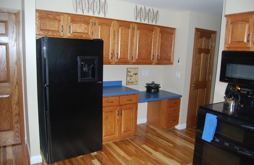 Weston House | Private, Wooded Oasis, Completely Remodeled, Minutes from Granite Peak Ski Area!