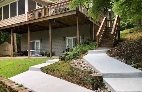 Winchester House | Private, wooded, waterfront home at end of cove