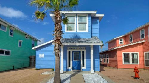 Cinnamon Shore House | Private Yard Shared Pool Near the Beach Bluetique Hotel by AvantStay
