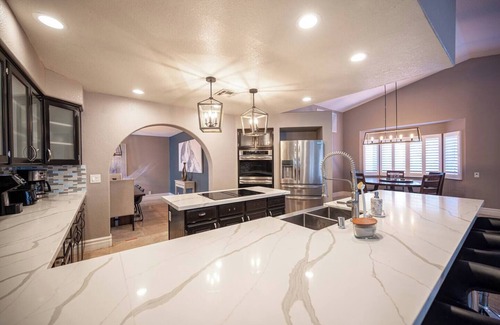 Las Vegas House | Privately Gated Oasis w/Tons of extras Near STRIP