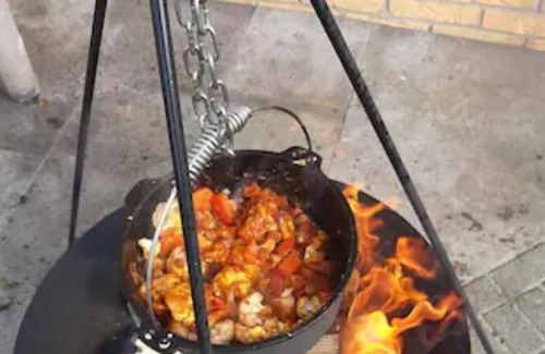 Hitzum Cottage | Prive jacuzzi, cows, dairyfarm, relaxing, sleeping