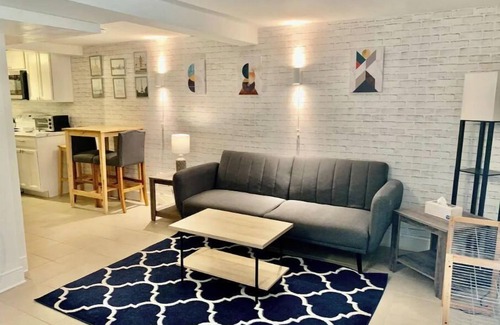Reed-Cooke Apartment | Pro Clean 96-Walk Score Adams Morgn/U St Cozy!