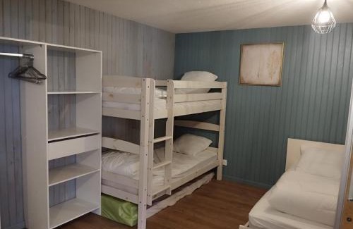 Besse-et-Saint-Anastaise Apartment | Proches des pistes F2 36m2 4-6 pers 2 étoiles