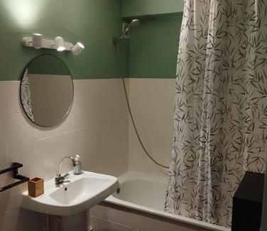 Besse-et-Saint-Anastaise Apartment | Proches des pistes F2 36m2 4-6 pers 2 étoiles