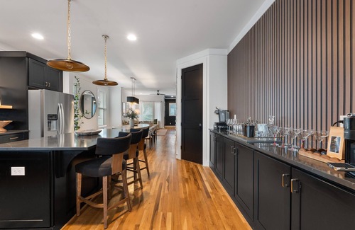 Eighth Avenue House | Professionally Designed 4BR | Hot Tub, Rooftop Lounge, Games & Backyard Vibes